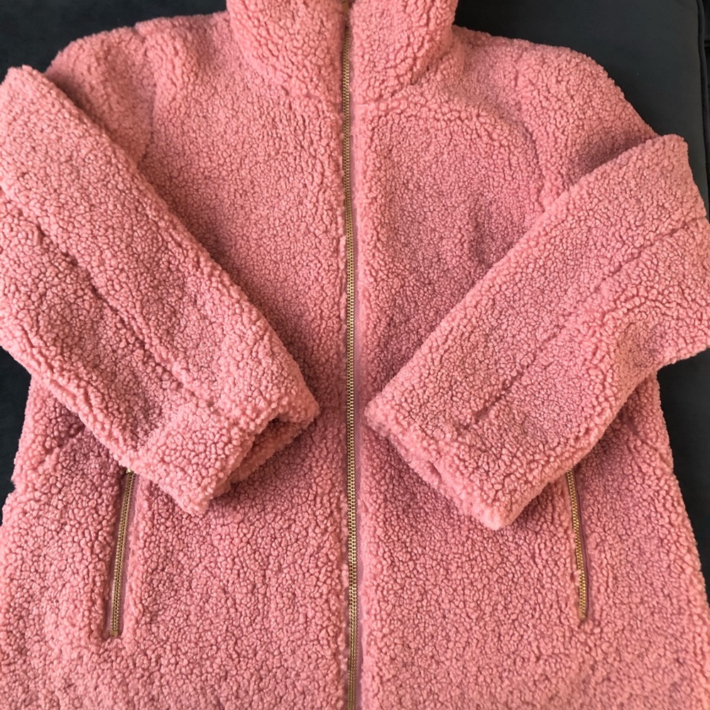 Gorgeous pink Sherpa Loft jacket.
